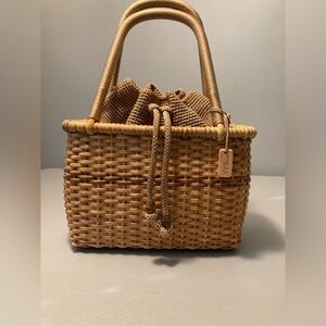 The Sak adorable wicker purse with sewn in cinch bag gently used